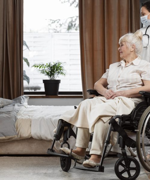 doctor-talking-with-her-elder-patient